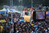 Os principais blocos desta terça-feira de carnaval (13) iniciaram as atividades à tarde. De acordo com a Secretaria da Segurança Pública e da Paz Social, o público da Baratona e do Raparigueiros era de 6 mil pessoas por volta das 17 horas.