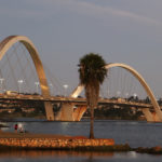 Brasília.Ponte JK e Lago Paranoá.Foto Luís Tajes/Setur-DF