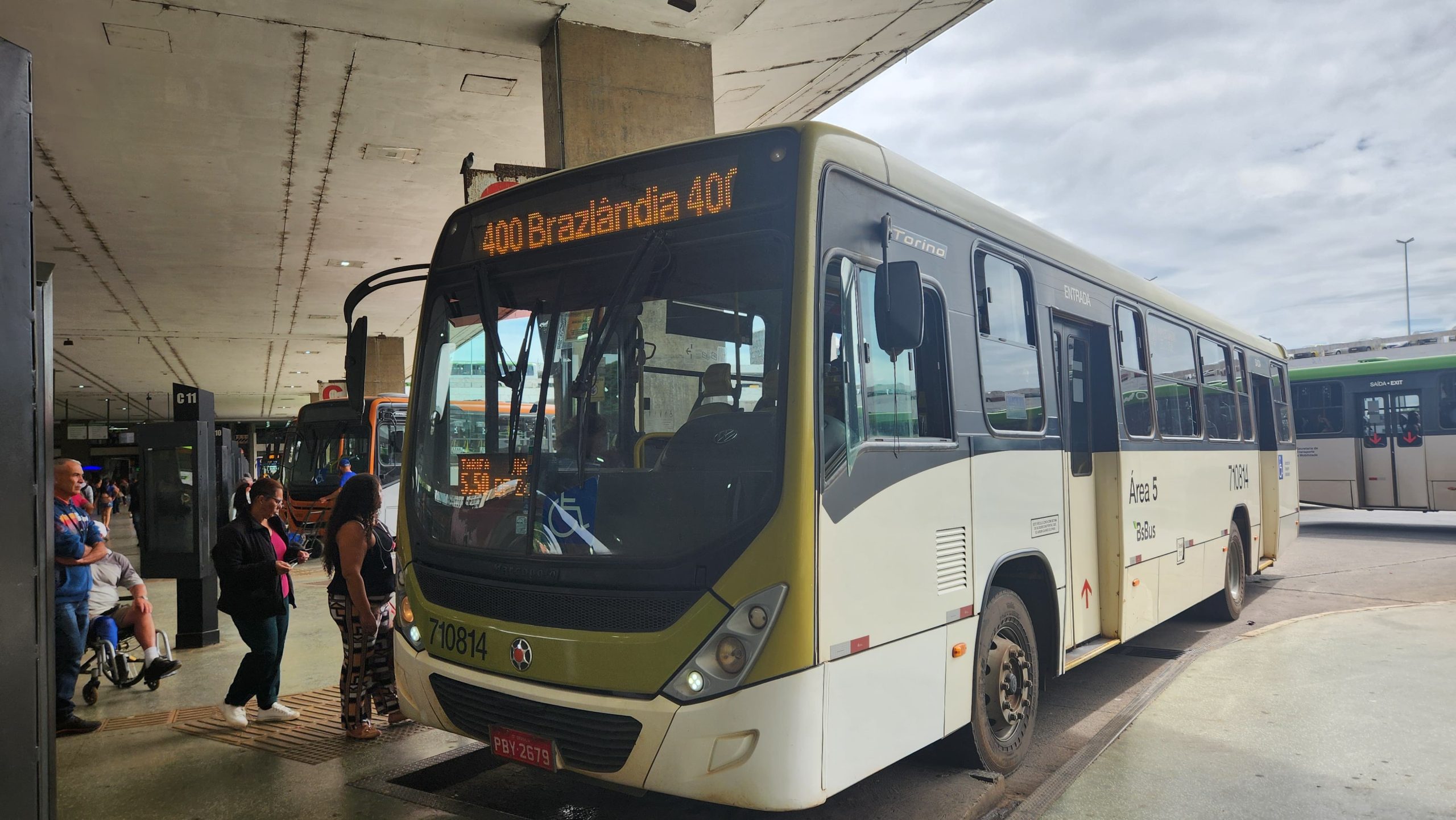 Linhas de ônibus de Brazlândia têm alterações para atender Incra 9