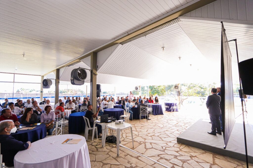 O vice-governador Paco Britto, que participou do café da manhã, lembrou que o governo Ibaneis Rocha tem sido um parceiro do setor produtivo | Fotos: Jaqueline Husni / Agência Brasília