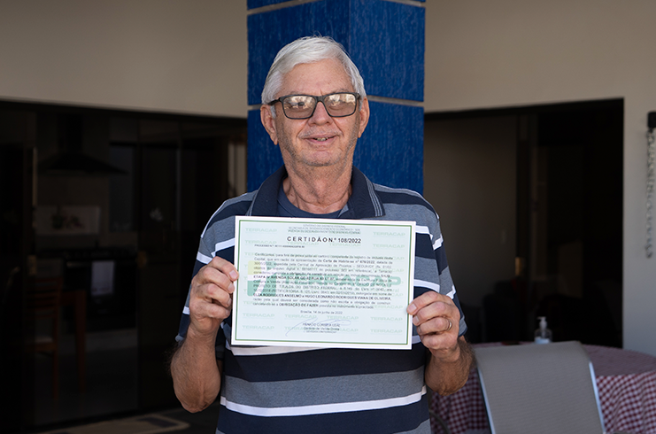 Morador do condomínio Solar de Brasília, no Jardim Botânico, o aposentado Jaime Rego foi um dos que recebeu o habite-se