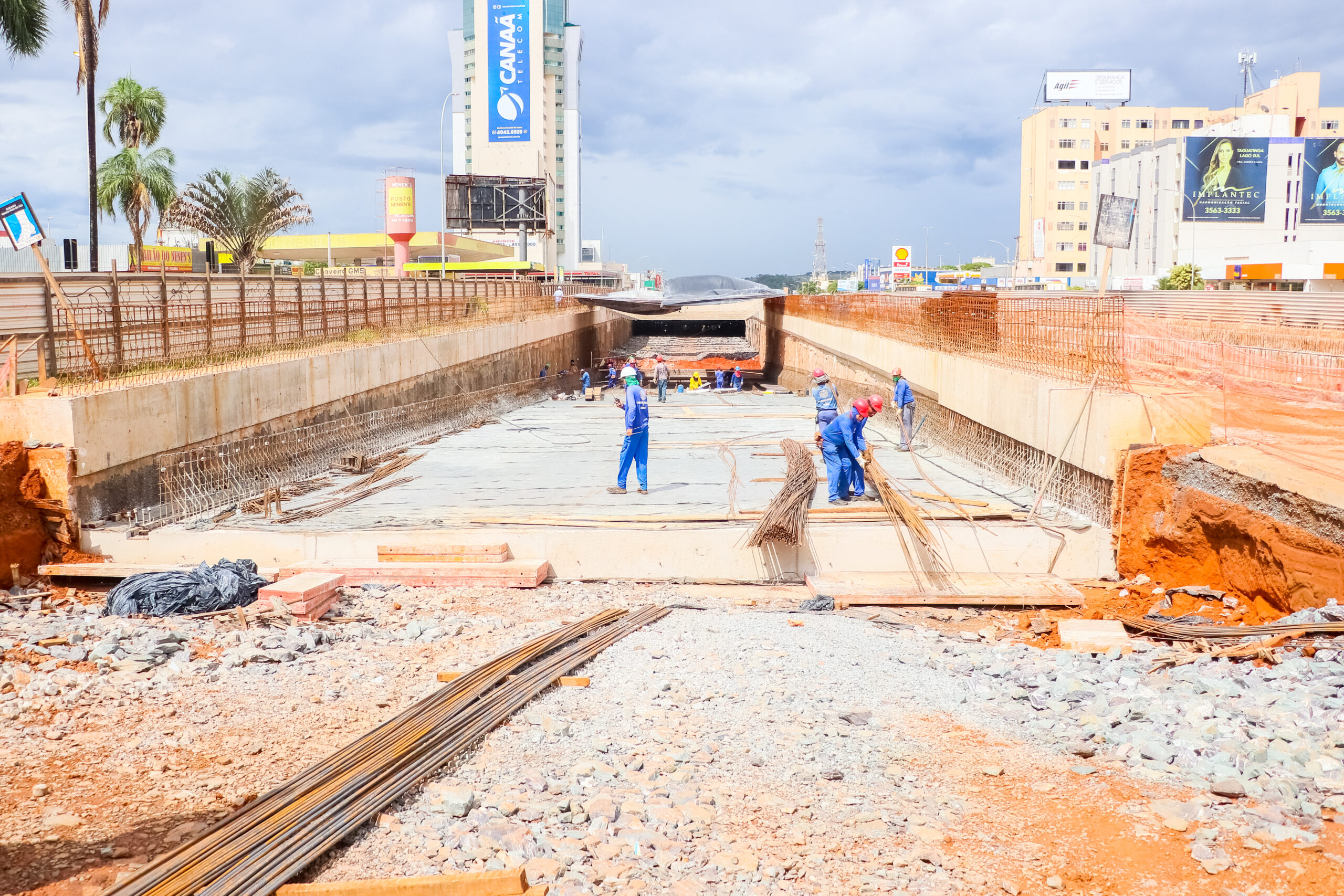 Com investimento de R$ 275 milhões, o Túnel de Taguatinga terá 1.010 m de extensão e vai beneficiar mais de 137 mil motoristas diariamente