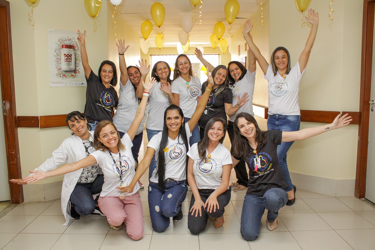 A equipe do Banco de Leite do HRT comemora os 44 anos da unidade, completados este ano | Fotos: Paulo H. Carvalho/Agência Brasília