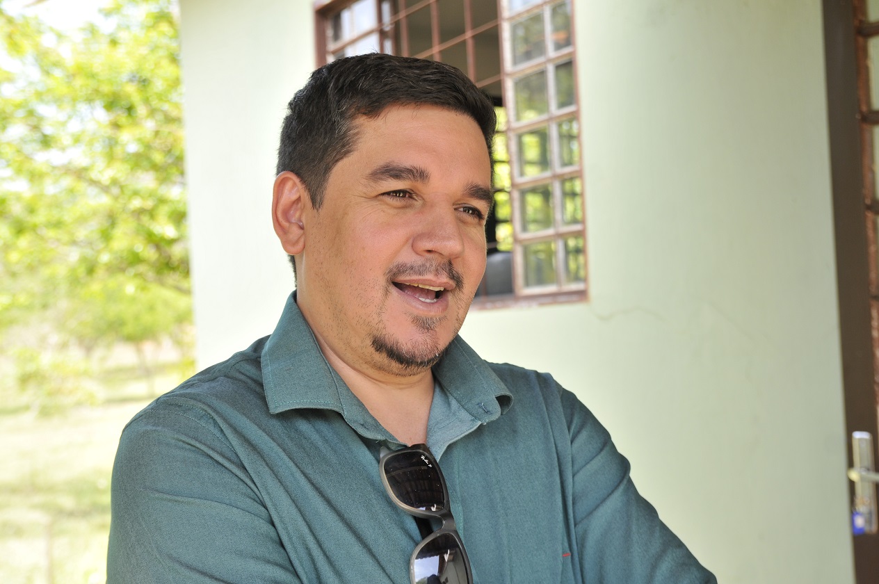Depois de aprender “na marra” sobre criação de tilápias, o produtor Arimar Rodrigues busca no curso mais conhecimento