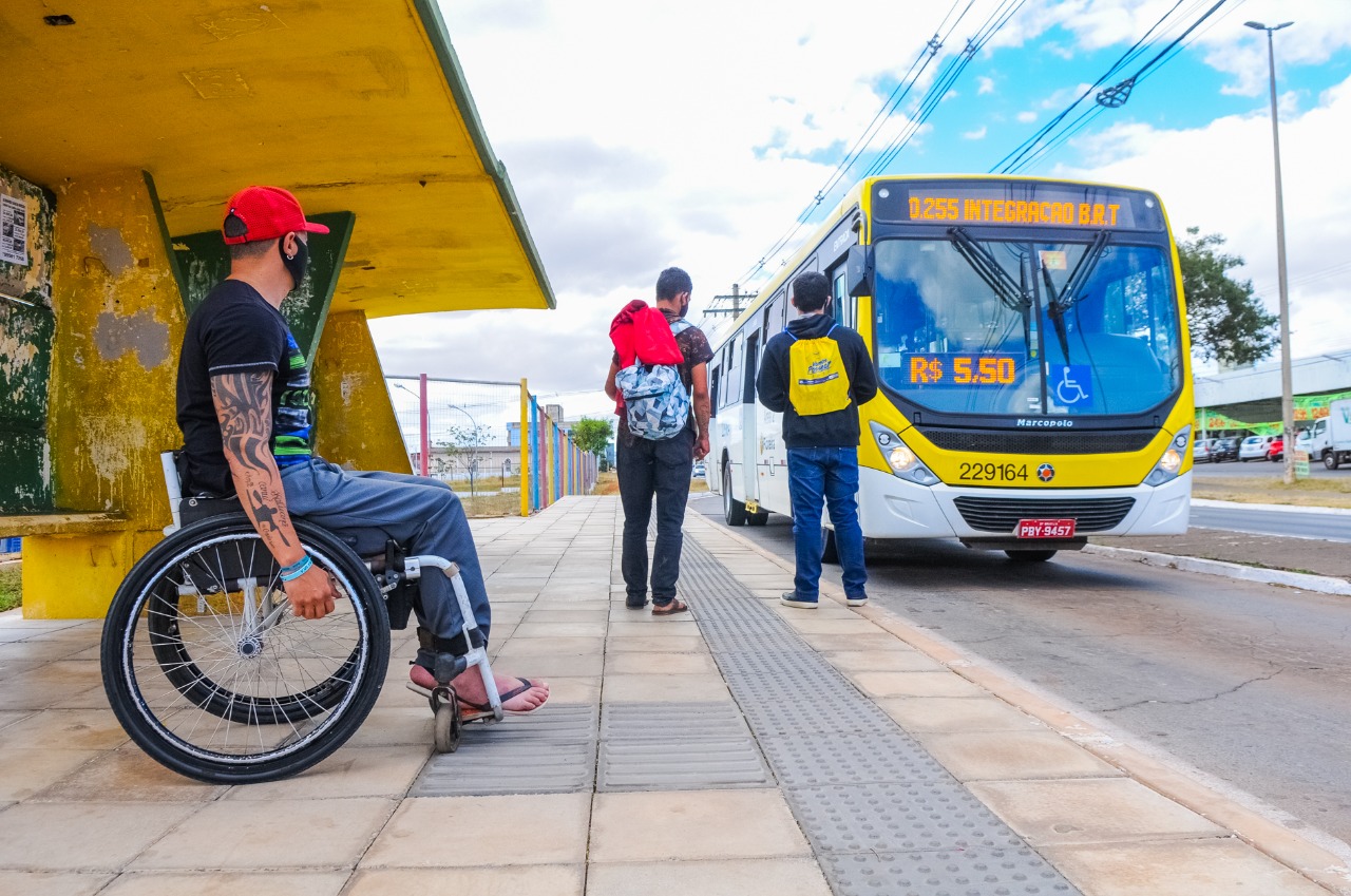 A necessidade de políticas públicas para aumentar a inclusão de pessoas na mobilidade urbana é um dos focos do I Semob | Foto: Paulo H. Carvalho/Agência Brasília