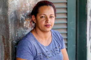 A comerciante Rosângela Santos diz: “Antes os carros não tinham lugar para estacionar e ficavam atrapalhando a rua”