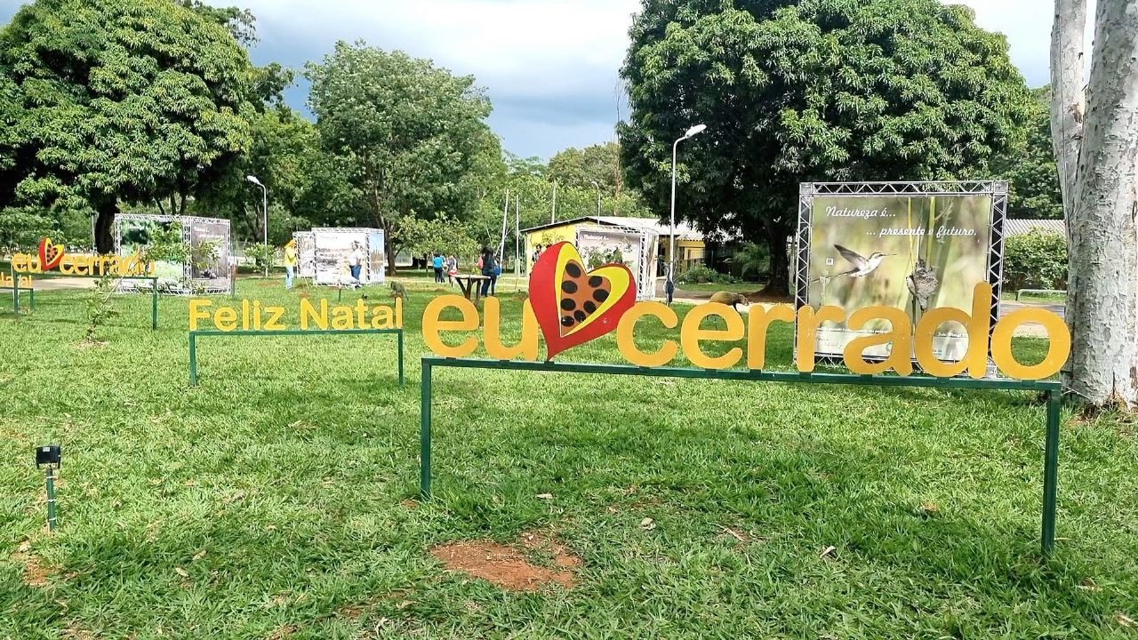 A exposição de painéis “Natureza é... ficará no parque até o dia 6 de janeiro. O parque abre diariamente das 6h às 19h| Foto: Brasília Ambiental