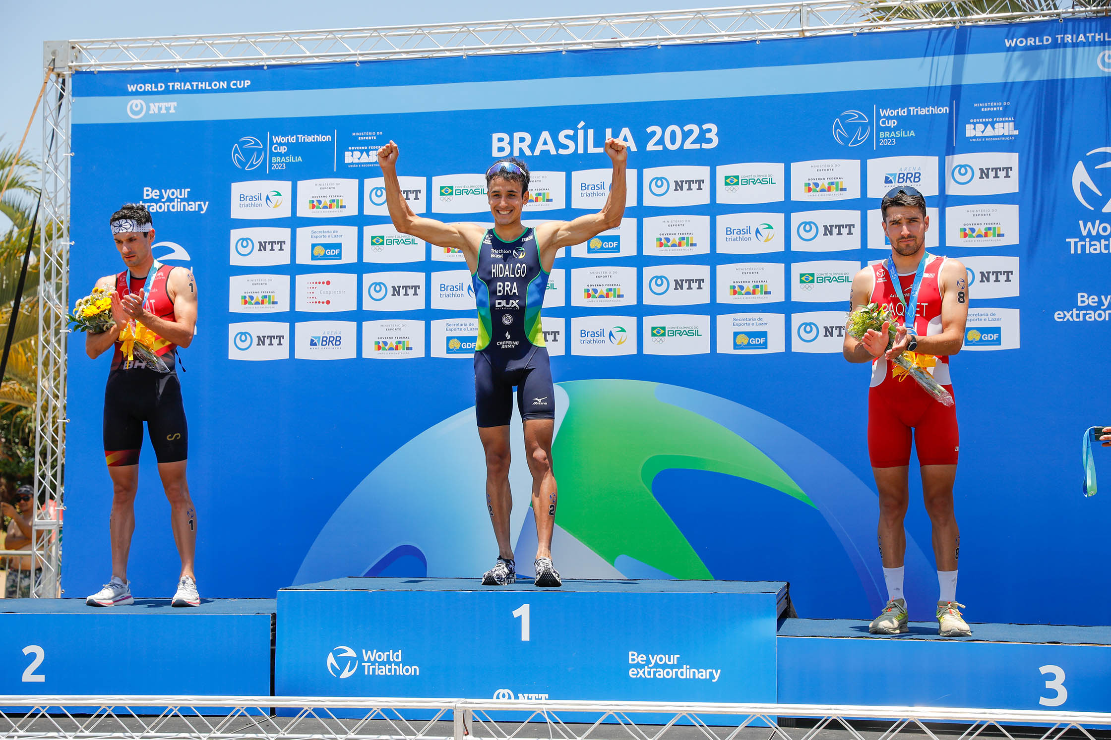 O triatleta brasileiro Miguel Hidalgo foi o grande campeão da disputa e conquistou a medalha de ouro, aproximando-se cada vez mais de uma vaga olímpica | Fotos: Lucio Bernardo Jr/Agência Brasília