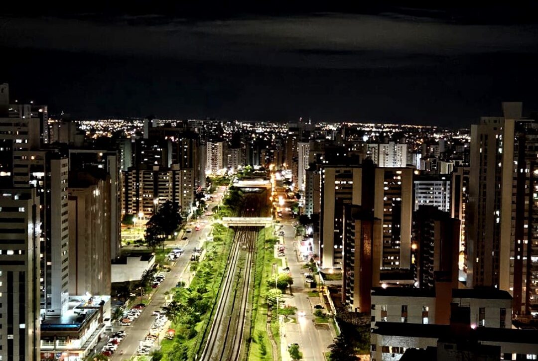 Águas Claras recebe mais 500 luminárias de LED | Agência Brasília