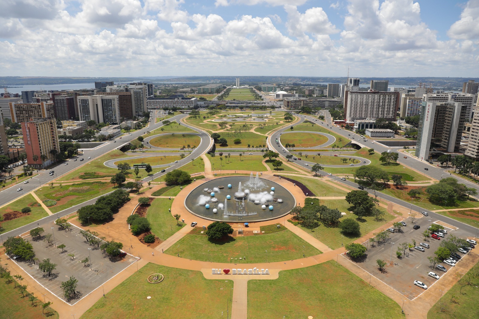 Viva Brasília: programação completa das atrações dos 64 anos da capital