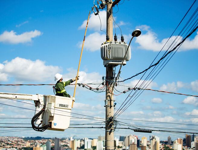 Furtos de cabos e vandalismo desafiam integridade da rede elétrica do Distrito Federal