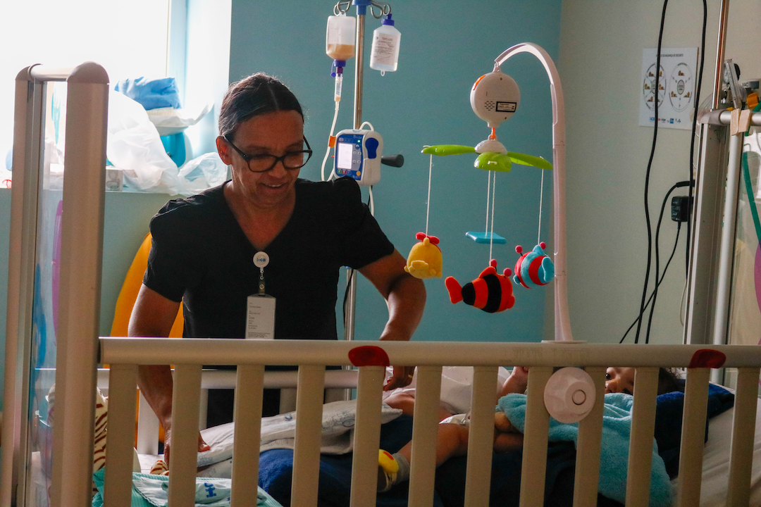 Hospital da Criança oferece serviços de cuidador profissional para internações prolongadas