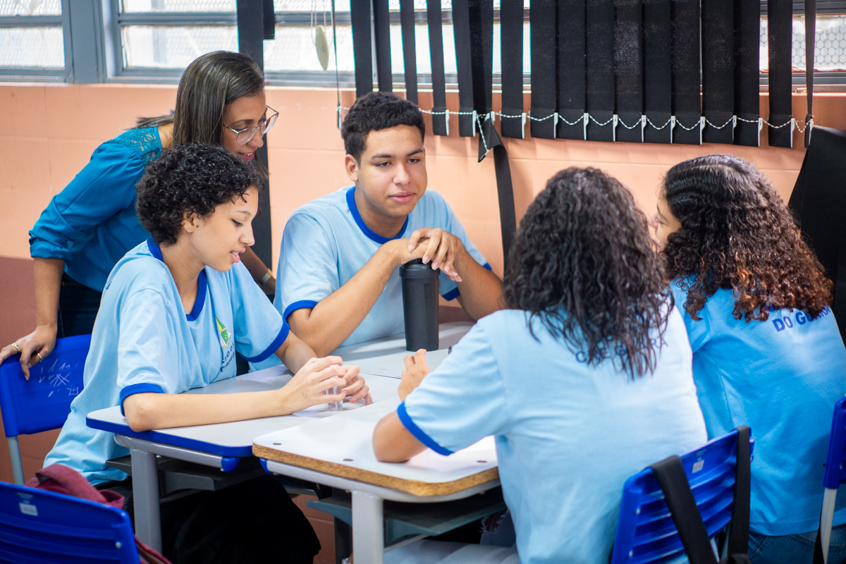Mais de 740 alunos do Guará participam de conversa sobre ansiedade e depressão