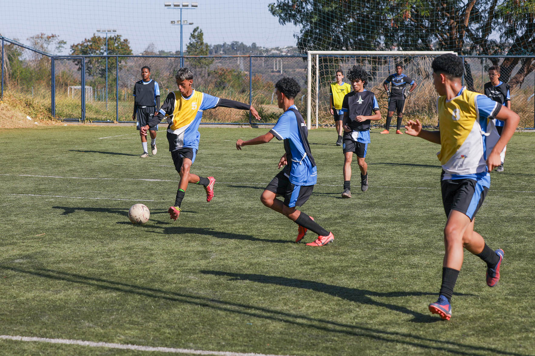 Dia do Futebol: Ações do GDF incentivam a paixão nacional