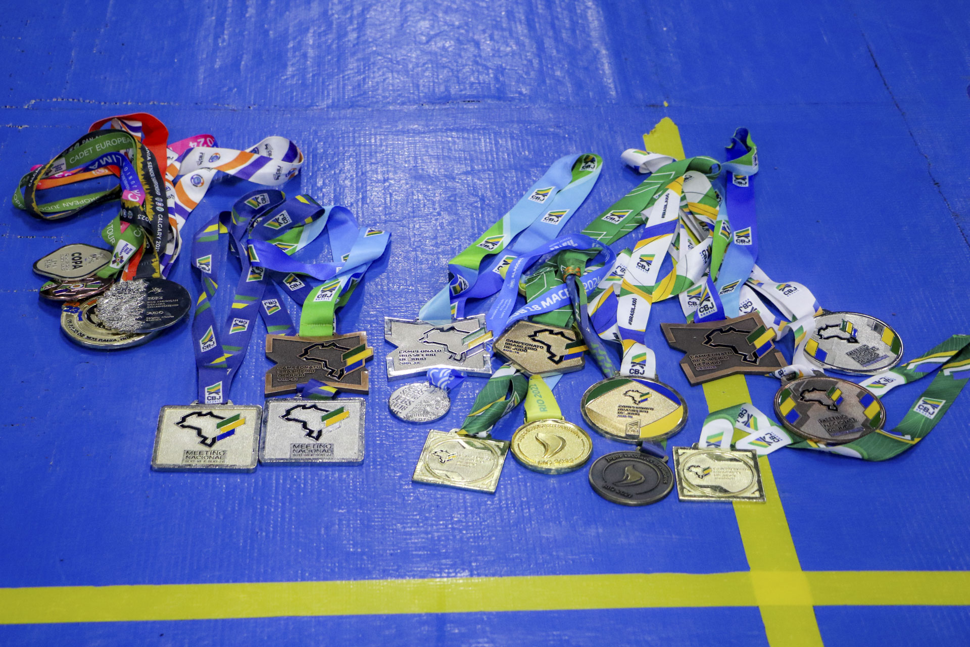 Apoiados por programa do GDF, judocas de Brasília conquistam medalhas em Lima