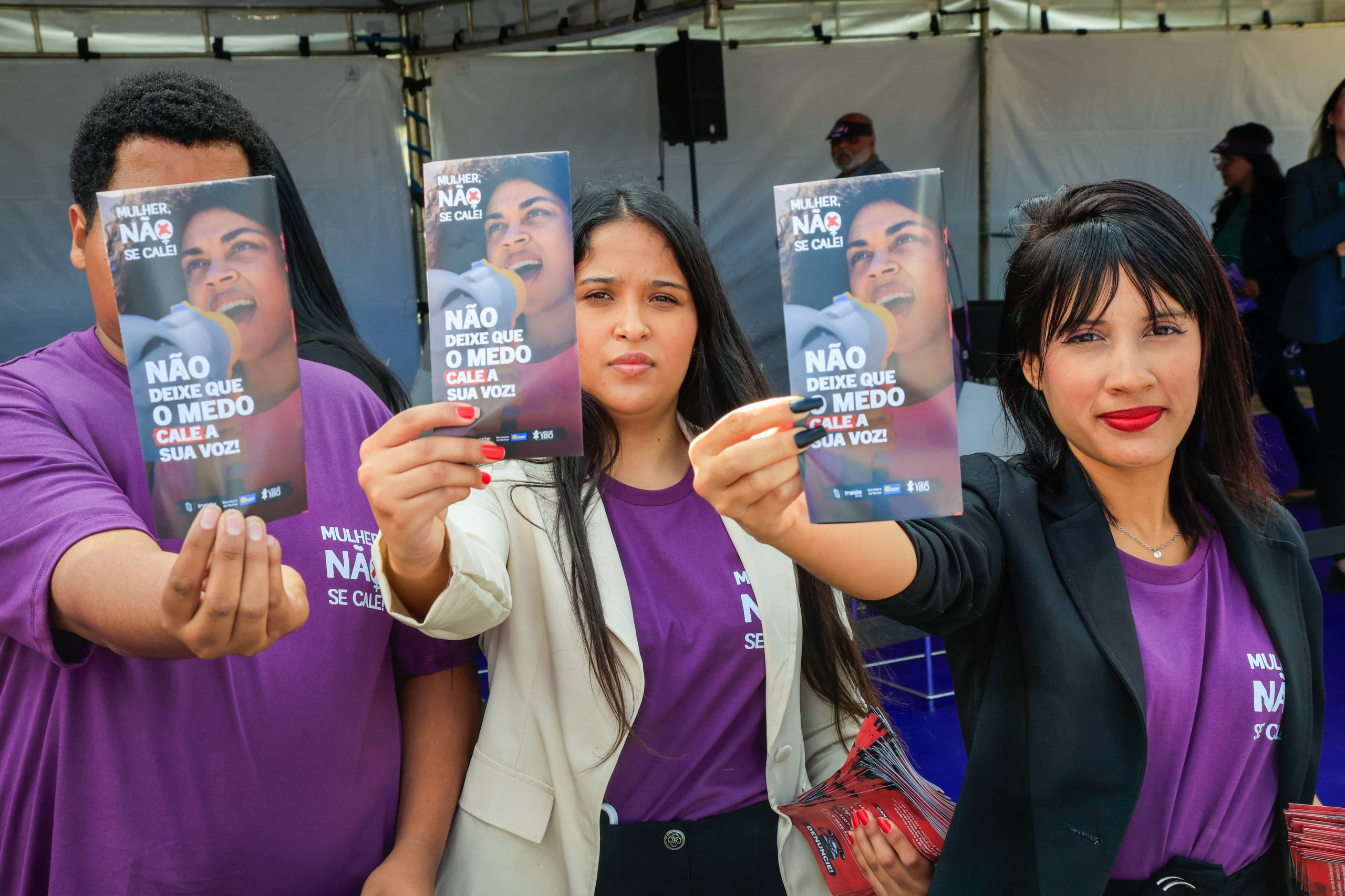 Campanha ‘Mulher, Não se Cale!’ é lançada na Feira Central de Ceilândia