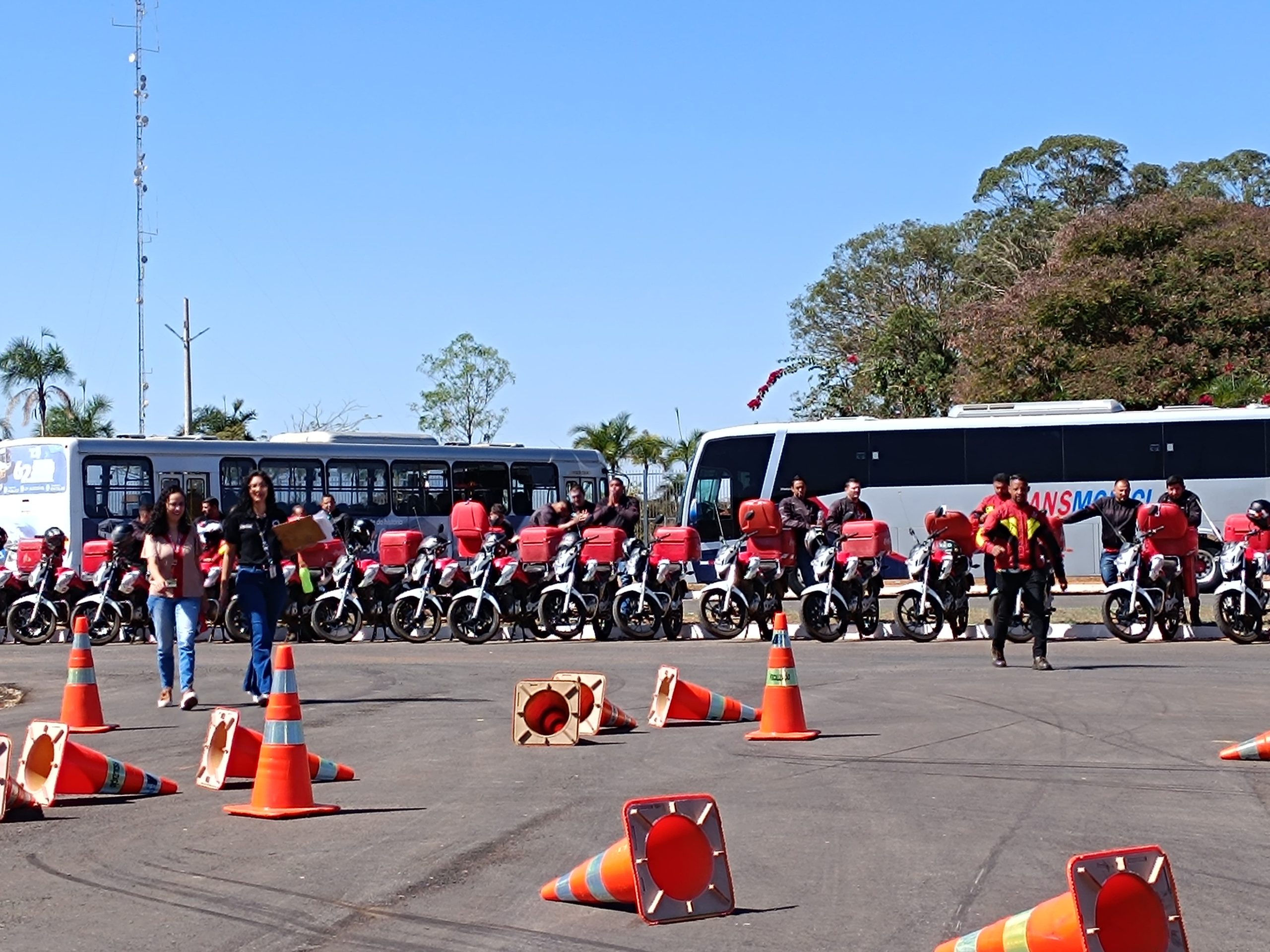 Curso de condução segura capacita 200 motociclistas