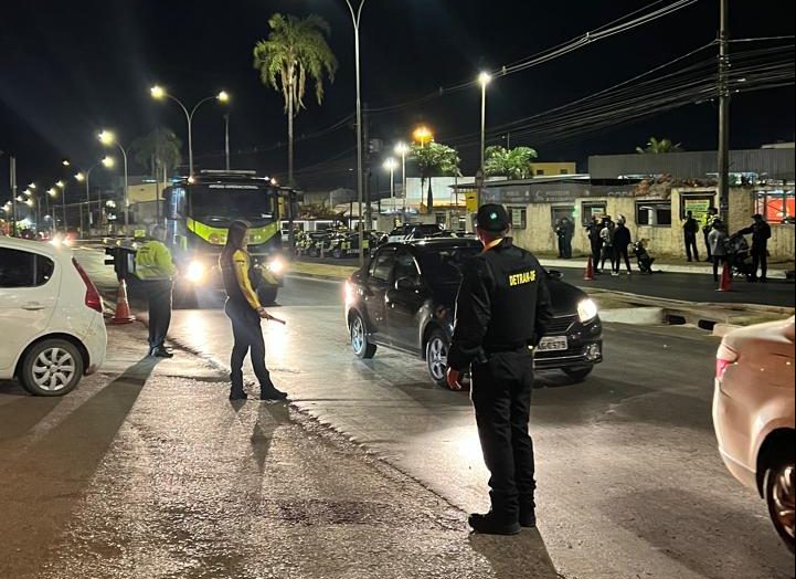 Operação contra excesso de barulho aborda mais de 200 motociclistas no Sol Nascente