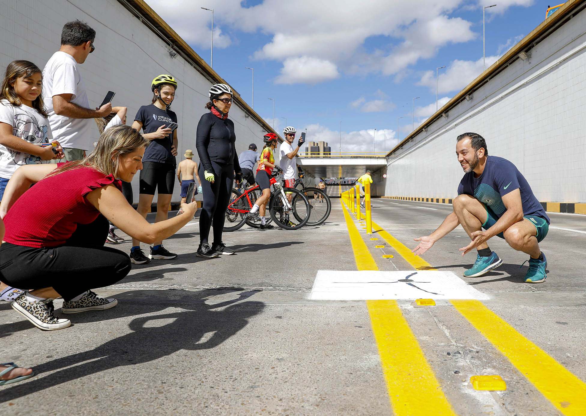 Marco Zero: População aproveita novo ponto ‘instagramável’ durante o Eixão do Lazer