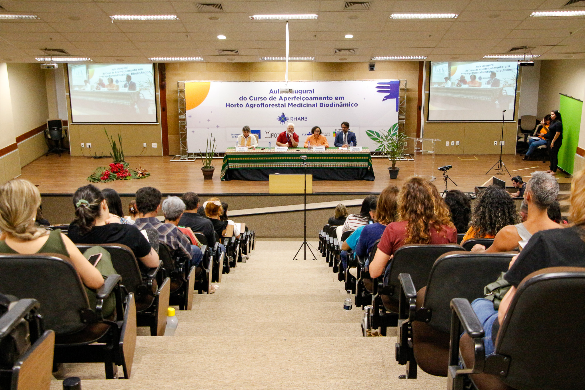 Profissionais do DF participam de aperfeiçoamento em Horto Agroflorestal Medicinal Biodinâmico