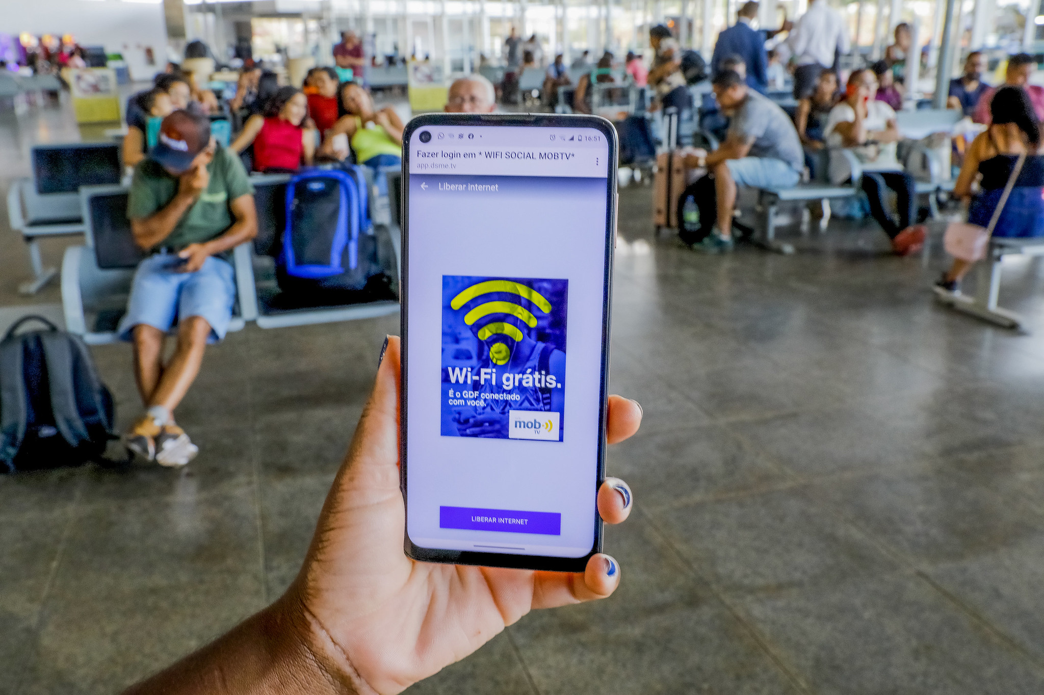 Segundo no país em população conectada, DF tem mais de 100 pontos de wi-fi gratuito