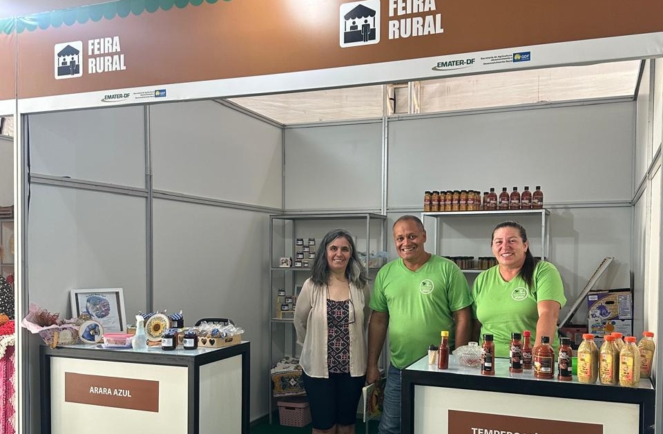 Feira rural na ExpoAbra conecta produtores a consumidores