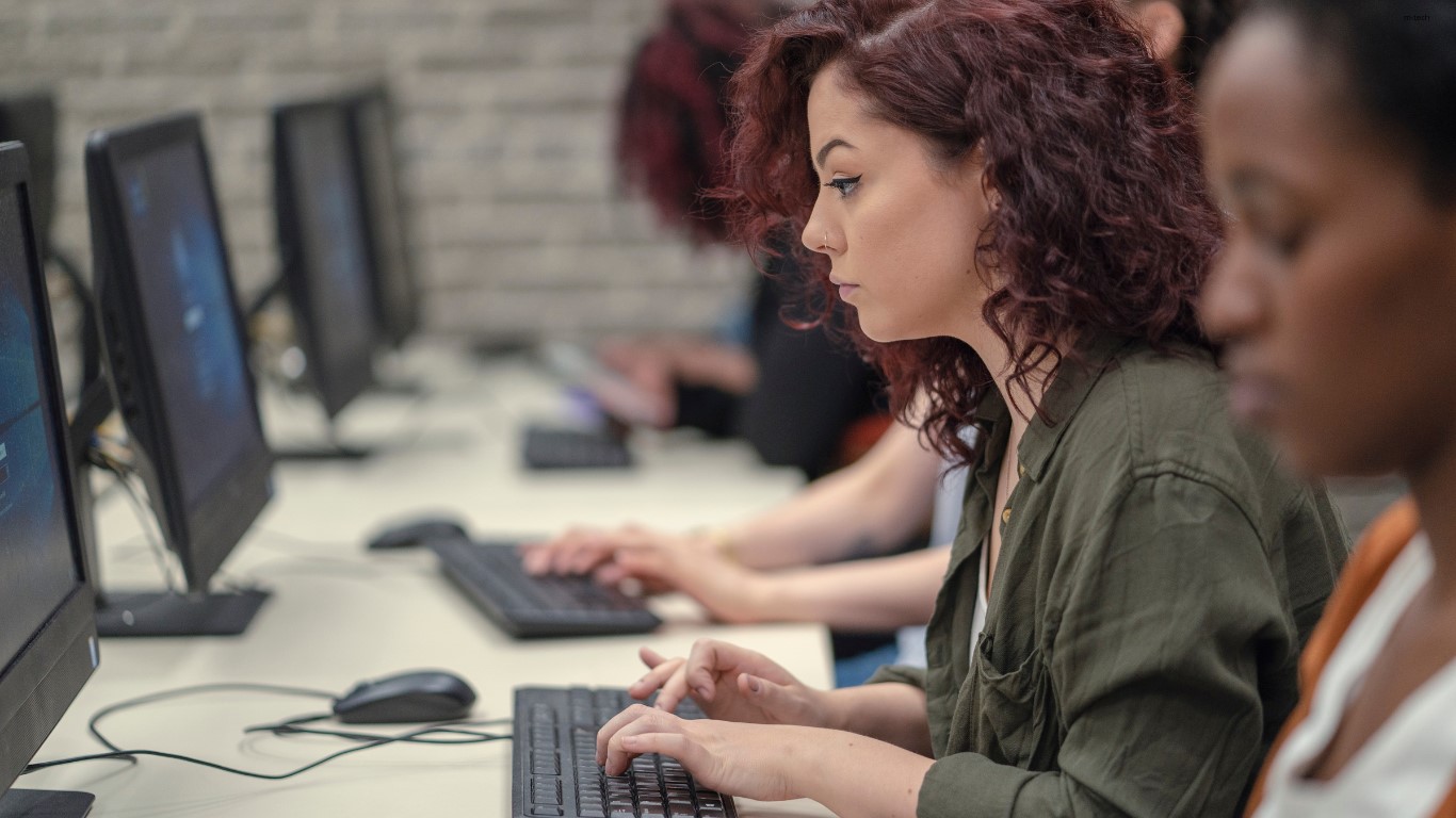 Inscrições abertas em cursos de tecnologia para estudantes de ensino médio da rede pública