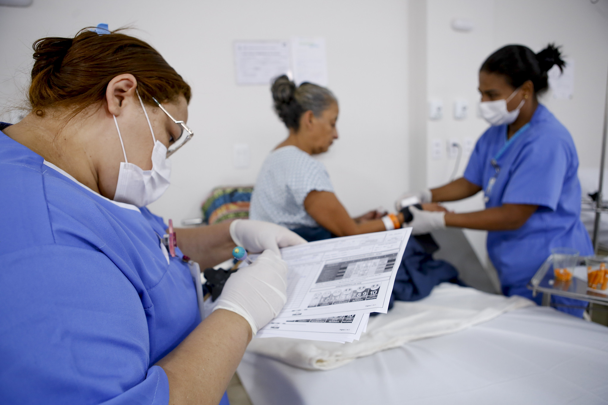 Abertas vagas para mensageiro e técnico de enfermagem para centro obstétrico