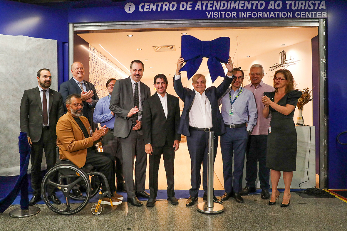 Centro de Atendimento ao Turista  reinaugurado no Aeroporto com design brasiliense