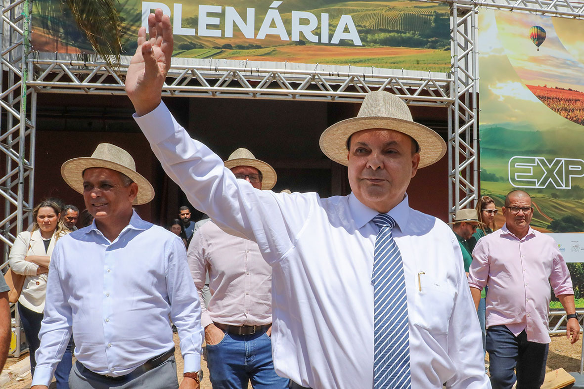 Em visita à ExpoAbra, governador Ibaneis Rocha destaca parcerias do GDF com o agronegócio