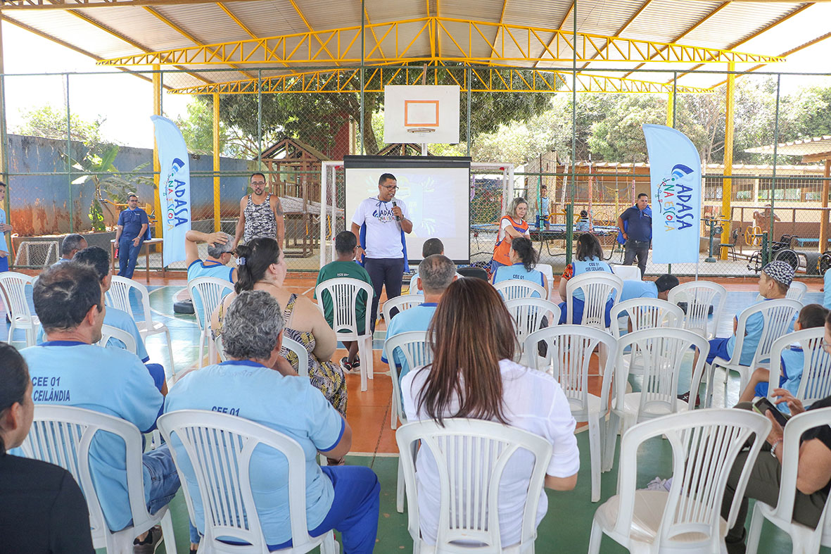 Programa leva conscientização sobre o uso racional da água a mais de 325 mil estudantes no DF