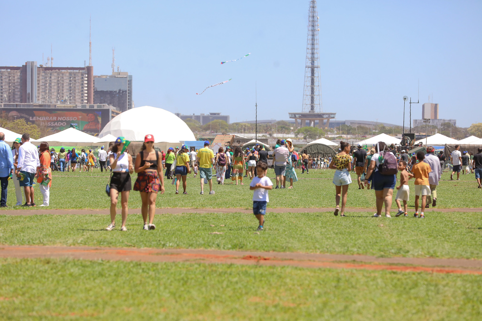 Desfile de 7 de Setembro: veja como chegar, o que levar e os cuidados com a seca