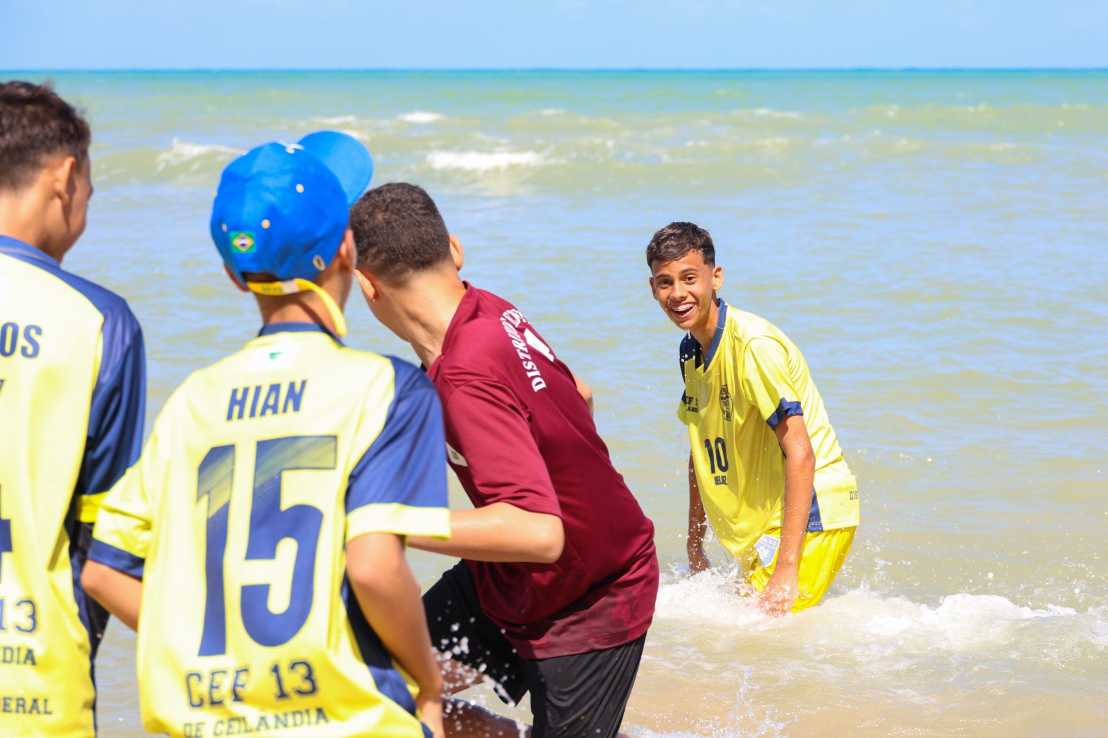 Estudantes de Ceilândia conciliam esporte e turismo no Recife durante os JEBs