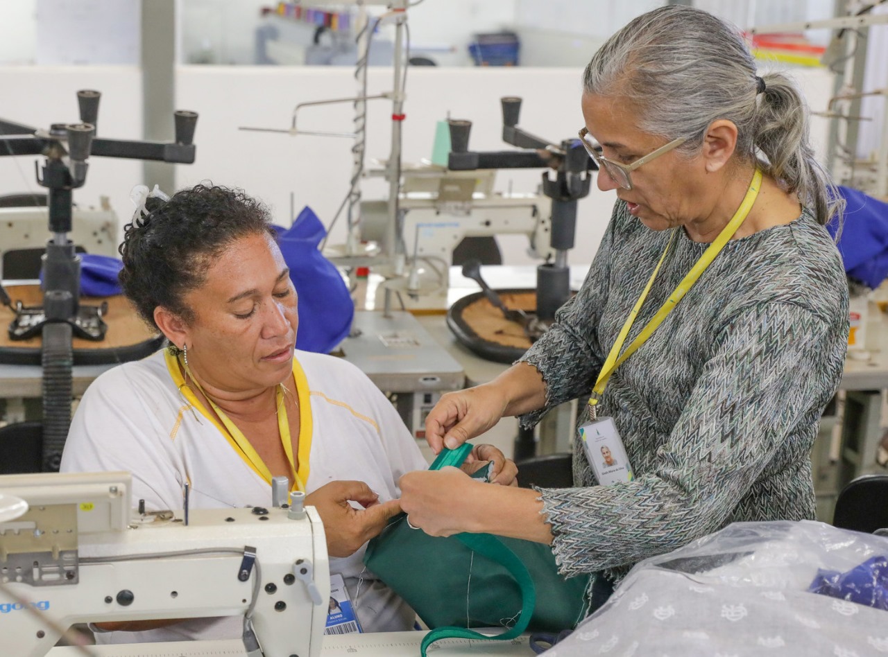 Boletim analisa inserção da população idosa no mercado de trabalho