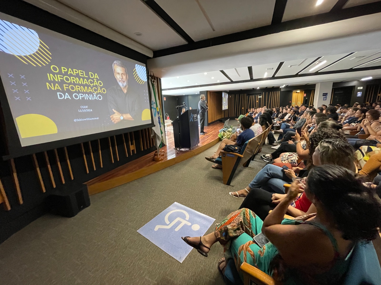 CGDF encerra Semana de Controle Social com palestra para universitários 