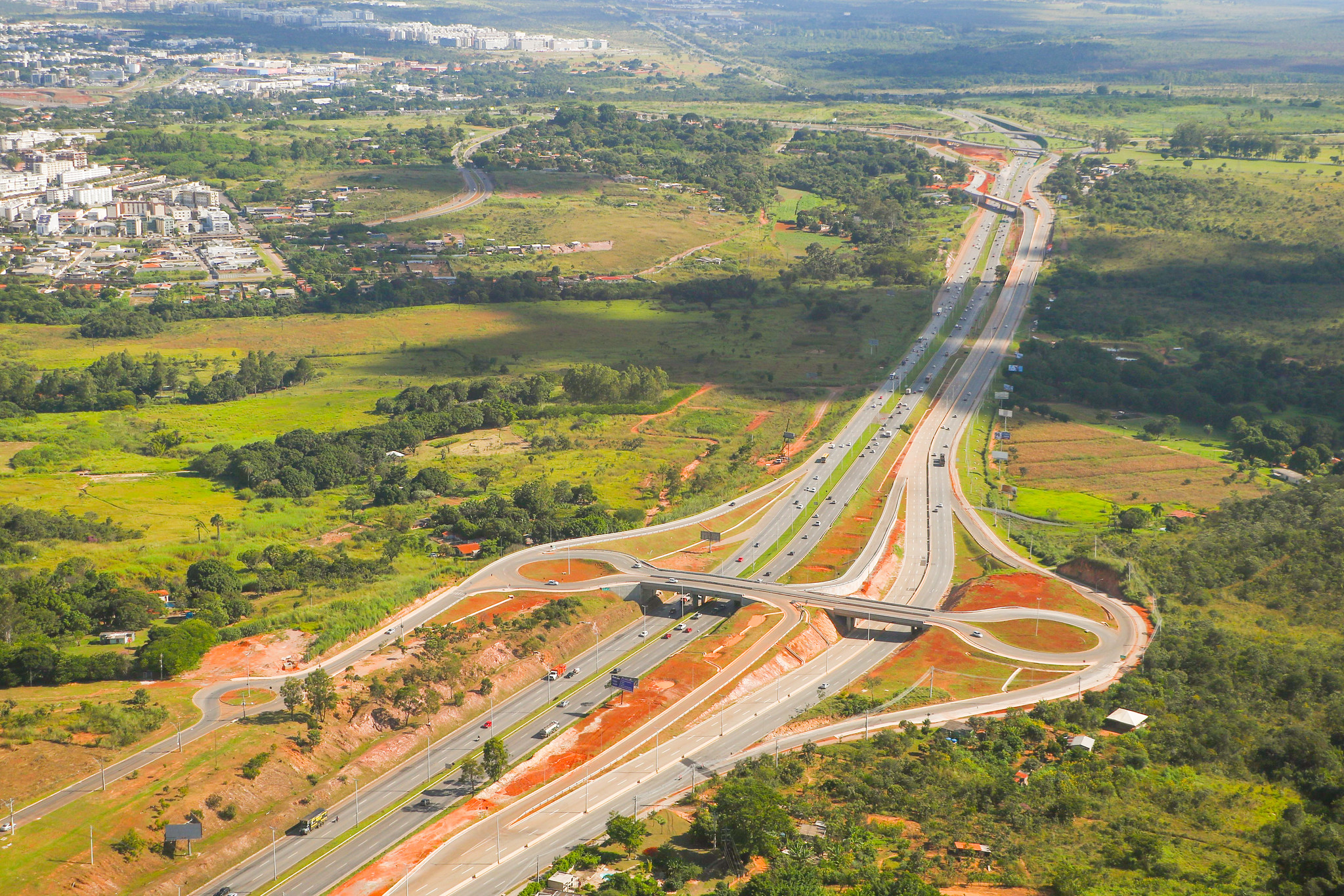 Projeto paisagístico vai embelezar o Complexo Viário Governador Joaquim Roriz