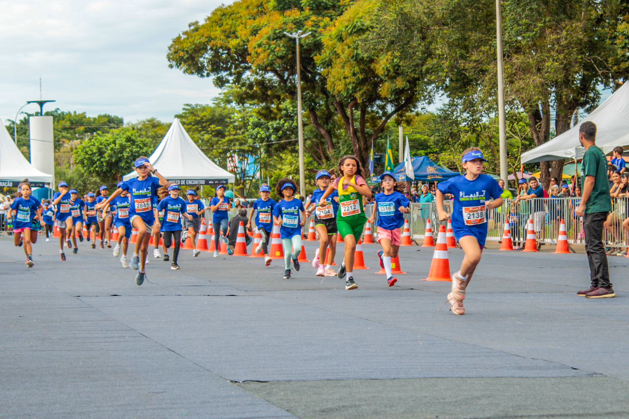 Dia das Crianças terá corrida infantil em pista de atletismo do Cief de Brasília