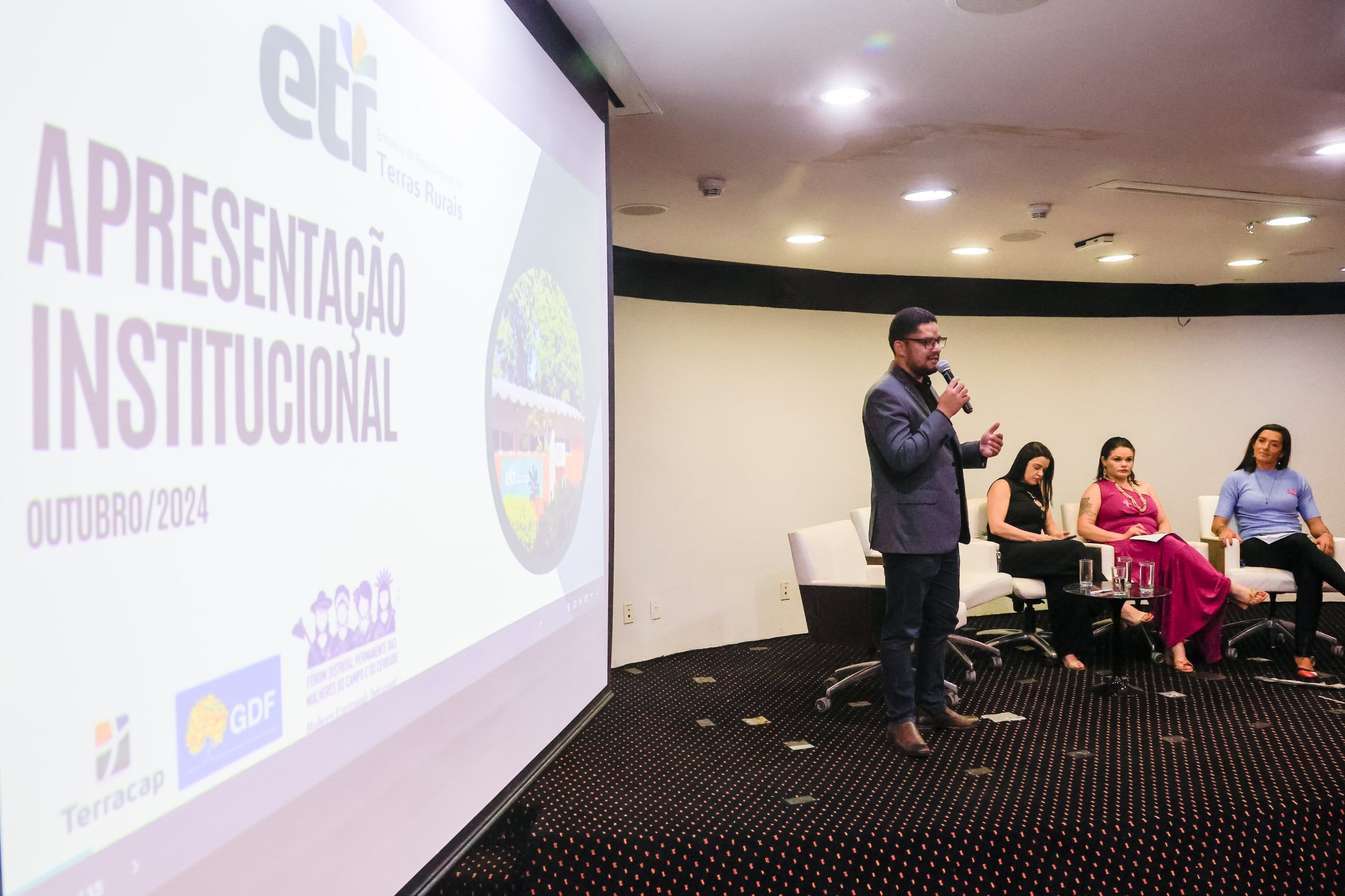 Fórum Distrital Permanente de Mulheres do Campo e do Cerrado realiza encontro