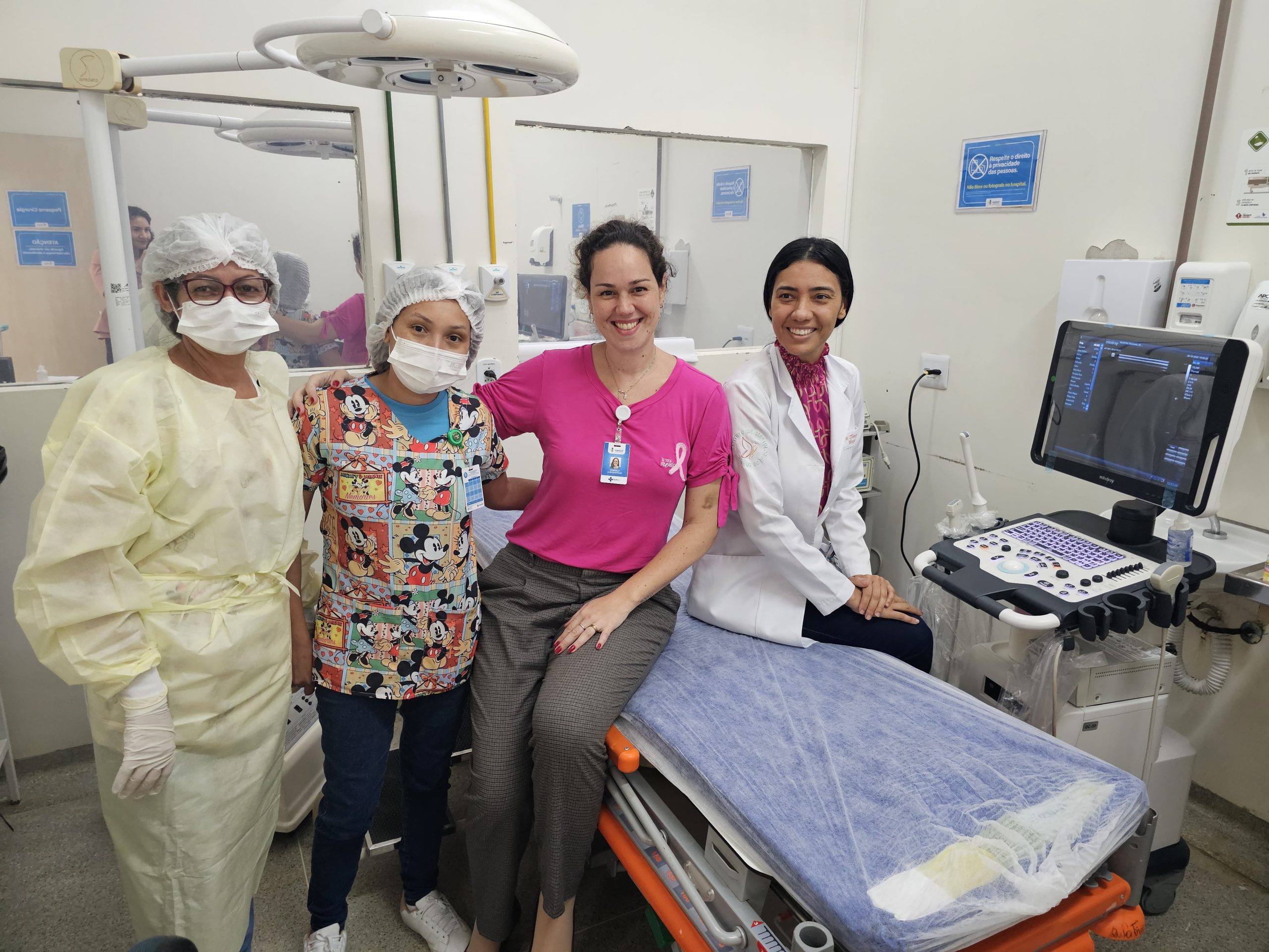 Hospital Regional de Santa Maria realiza 15 punções guiadas por ultrassom no Outubro Rosa