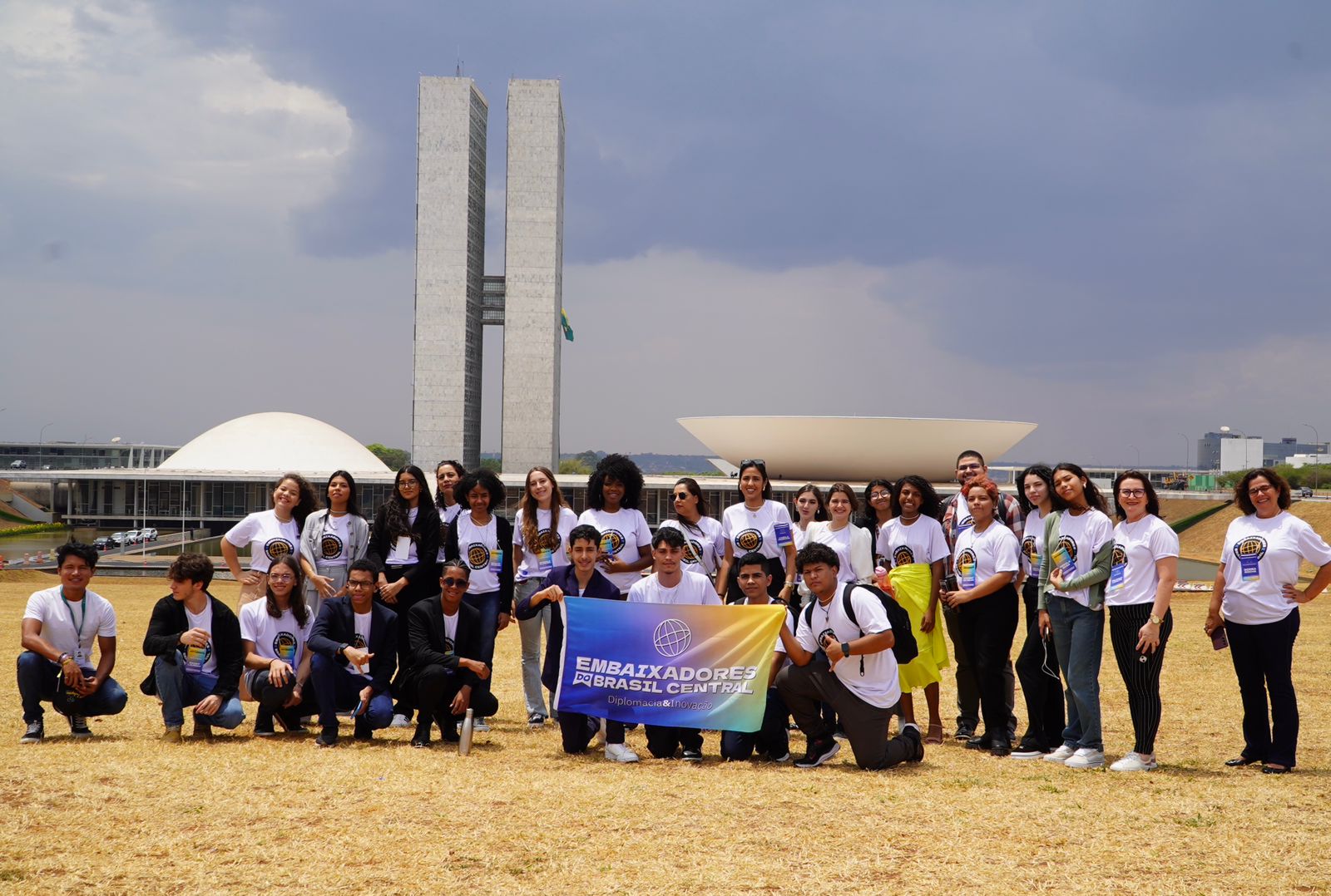 Alunos do Centro Educacional do Lago participam do projeto Embaixadores do Brasil Central