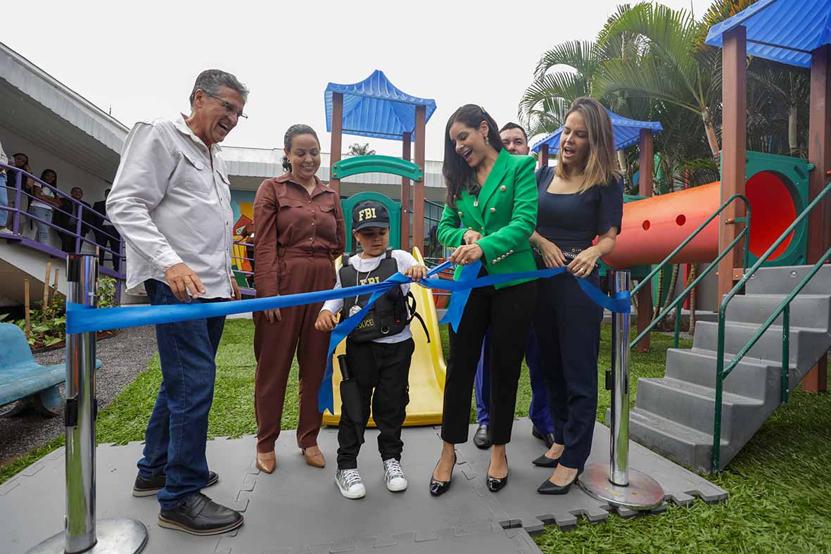 Novo espaço de lazer do Hmib recebe playground doado pela campanha Vem Brincar Comigo