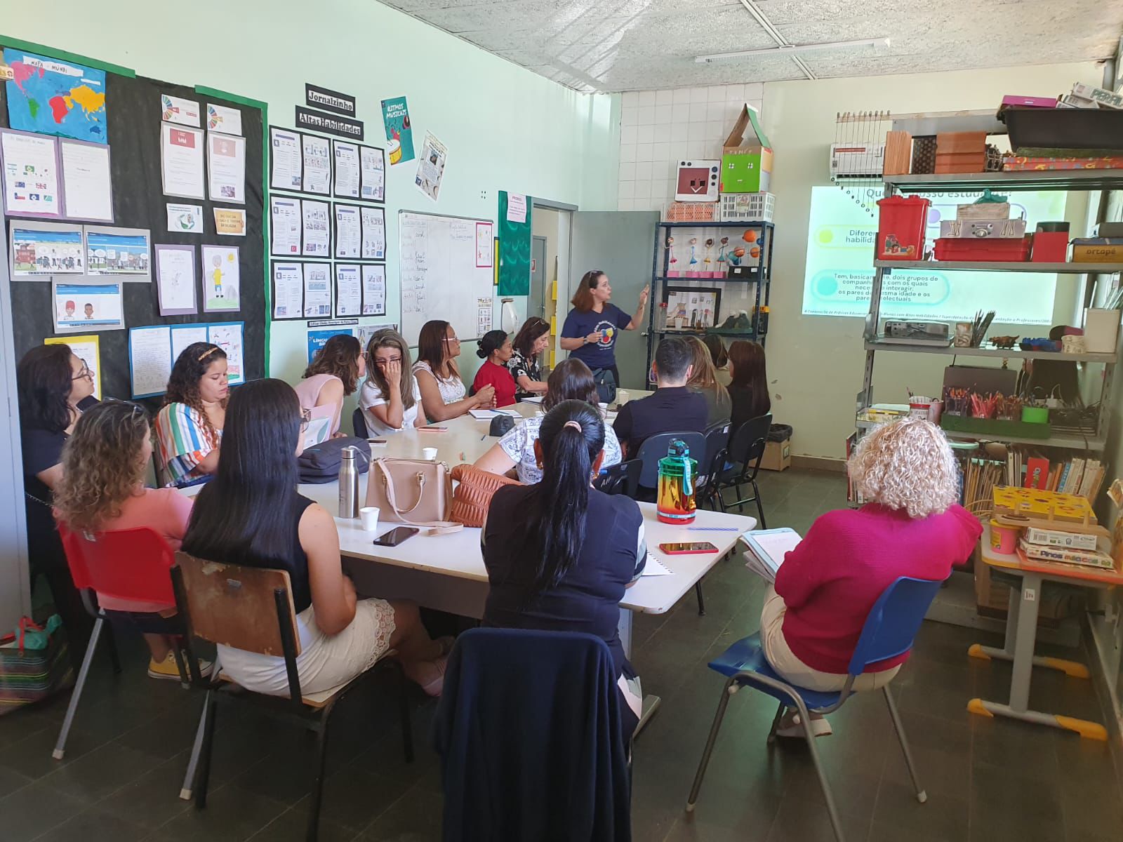 Pesquisadores e professores transformam o ensino de superdotados no Distrito Federal