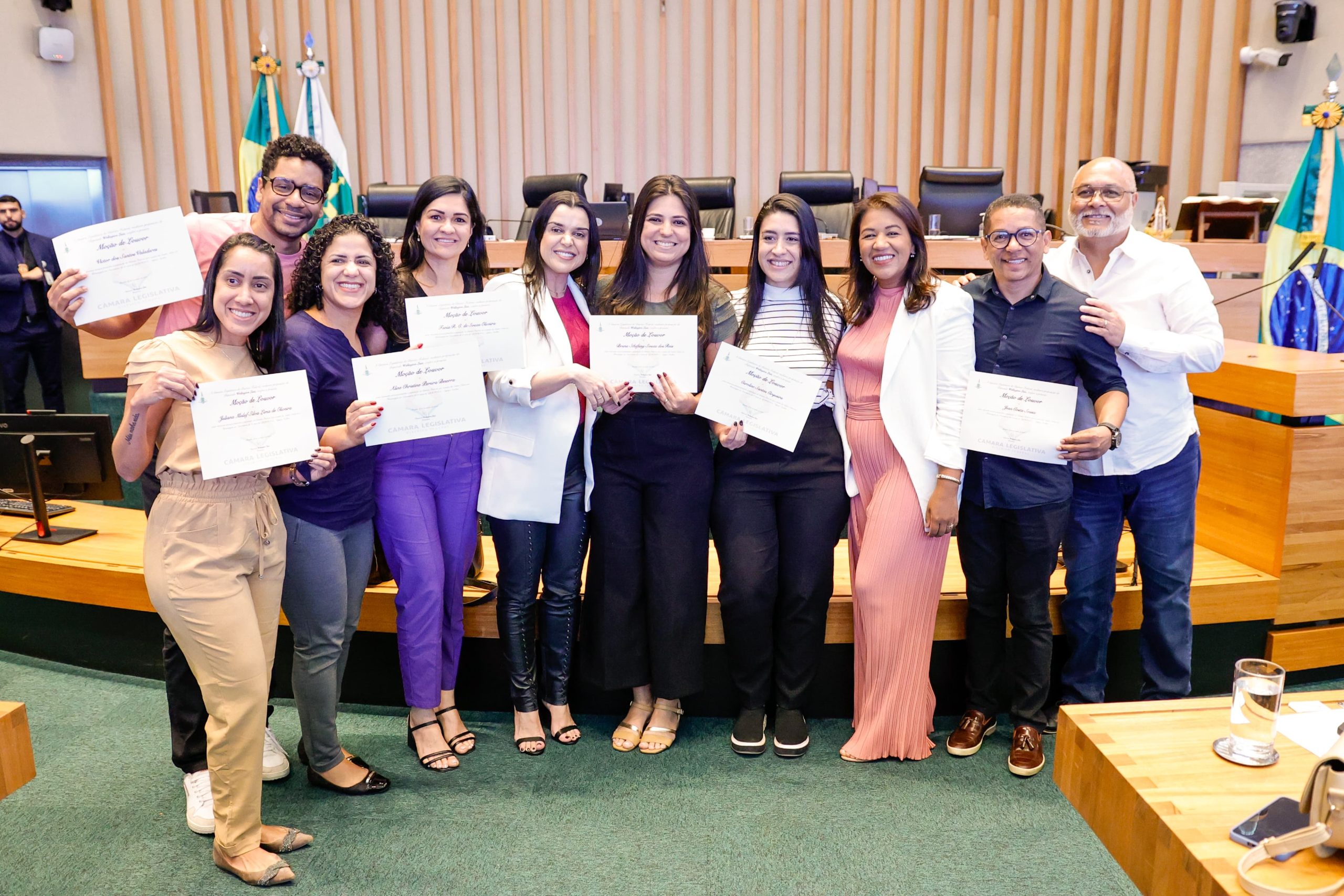 Servidores são homenageados pelos 21 anos dos Espaços Acolher