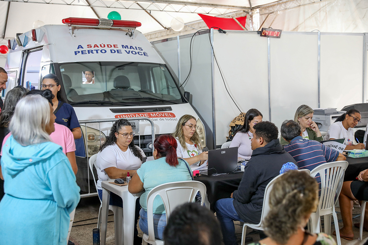 Saúde Mais Perto do Cidadão leva consultas e exames para a população de Ceilândia e Sol Nascente