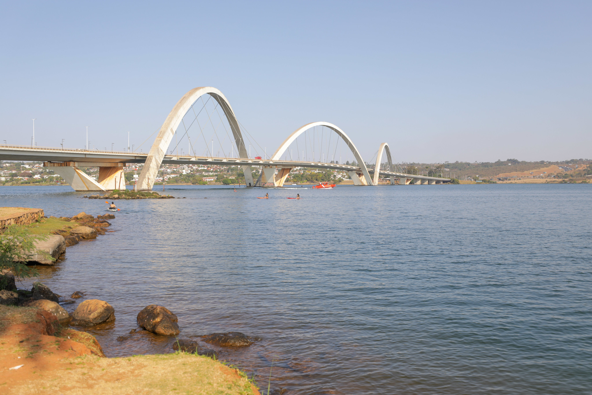 Bacia do Drenar DF vai garantir que água do Lago Paranoá siga própria para banho