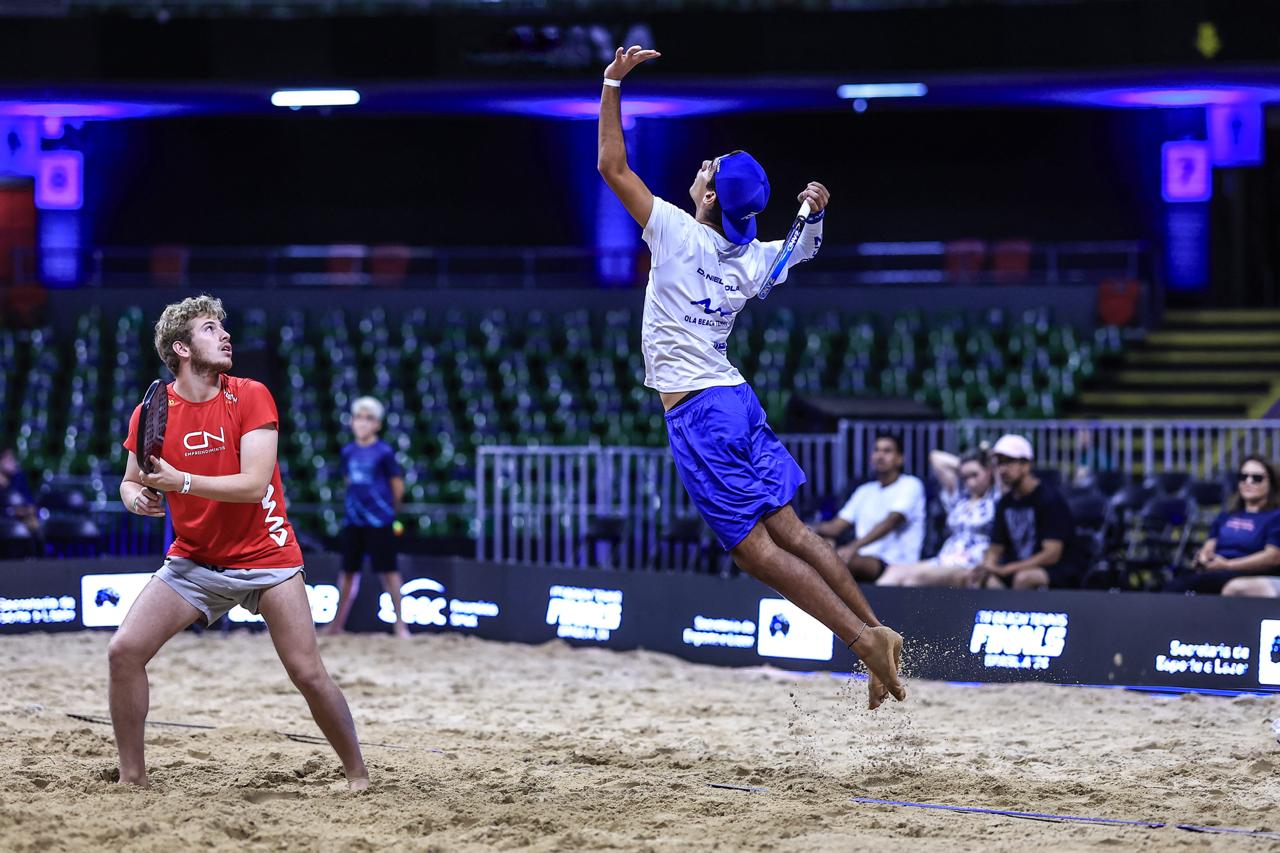 Brasileiros estreiam com vitória no ITF Beach Tennis Finals em Brasília