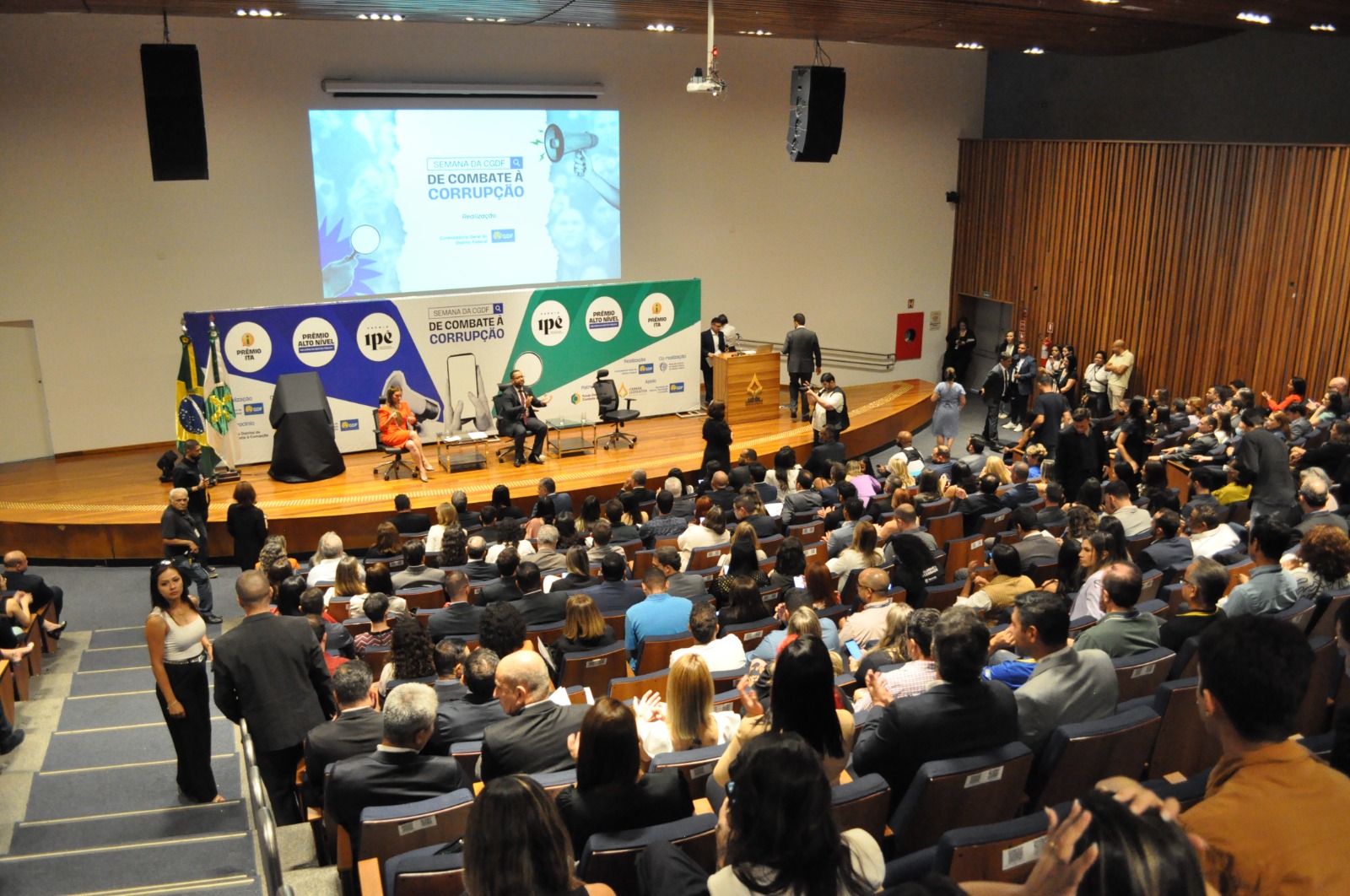 Premiações reconhecem órgãos e entidades do DF por excelência em transparência, controle e inovação