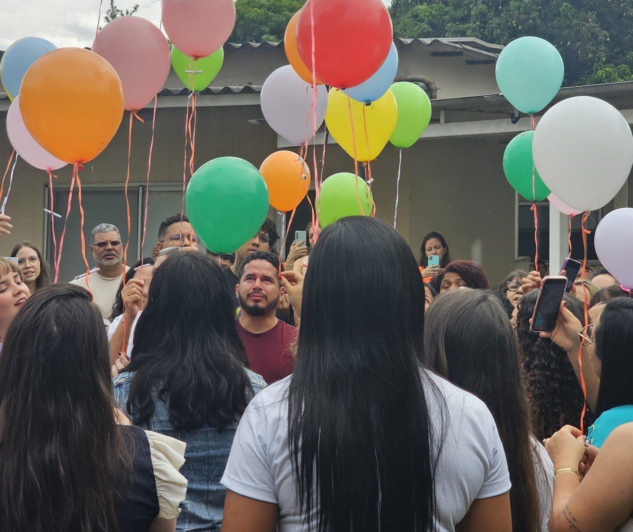 Equipes de Cuidados Paliativos do HCB e Abrace reencontram familiares de pacientes para vivências terapêuticas