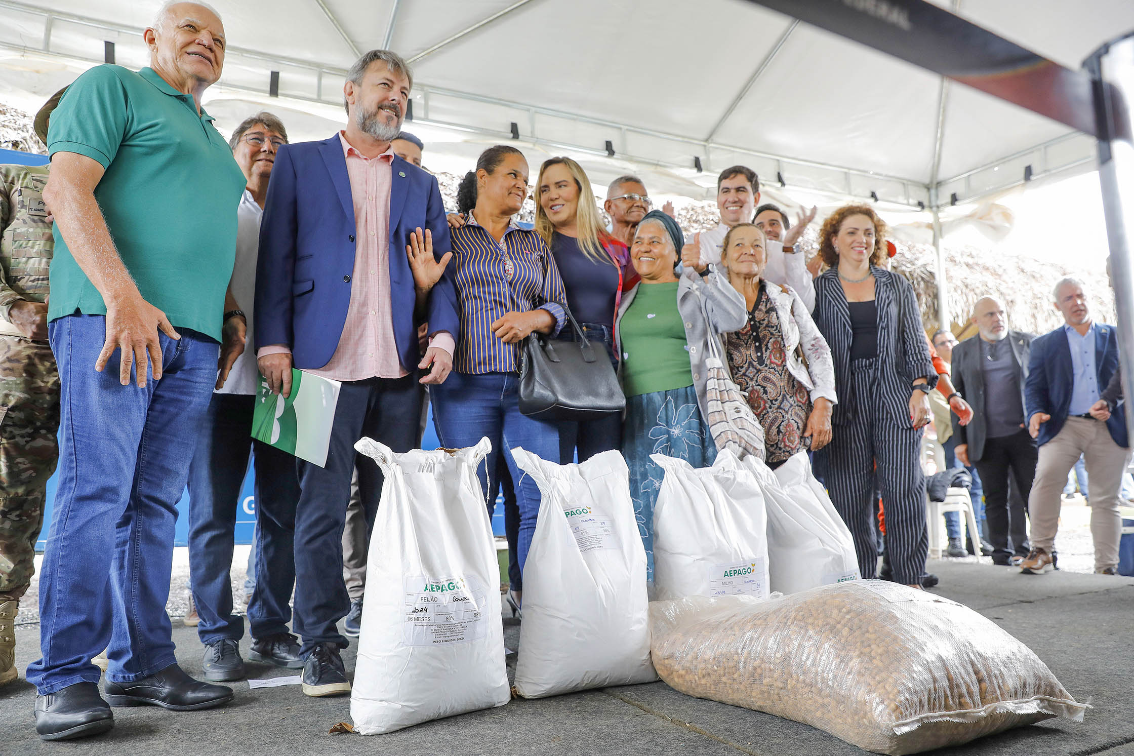 Governo inicia distribuição de kits de sementes a agricultores familiares do DF