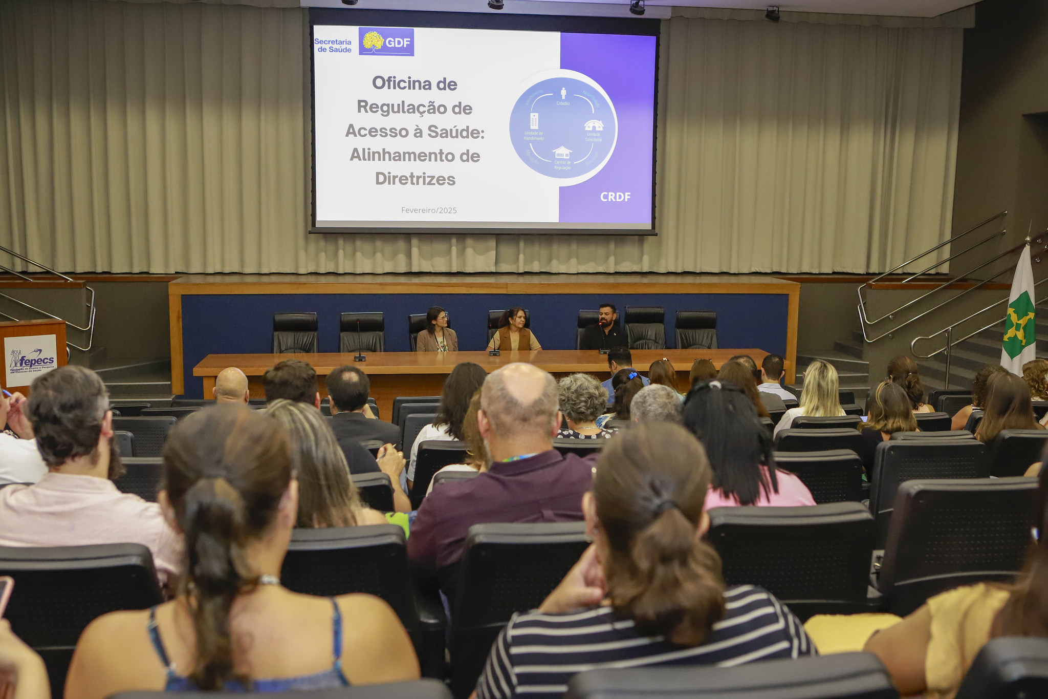 Servidores da Saúde debatem fluxos de acesso a serviços ambulatoriais e hospitalares